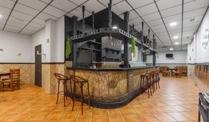 Revente - Commercial - Torrevieja - Estacion de autobuses