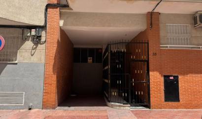 Revente - Commercial - Torrevieja - Estacion de autobuses