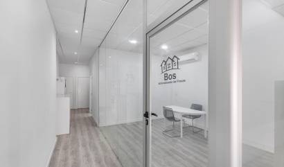 Revente - Commercial - Torrevieja - La Mata pueblo