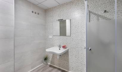 Revente - Commercial - Torrevieja - La Mata pueblo