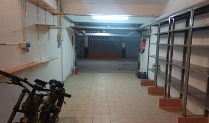 Revente - Commercial - Torrevieja - Los Europeos