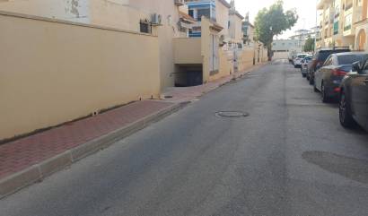 Revente - Commercial - Torrevieja - Los Europeos