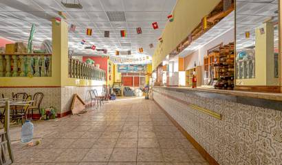 Revente - Commercial - Torrevieja - Playa del cura
