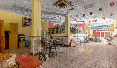 Revente - Commercial - Torrevieja - Playa del cura