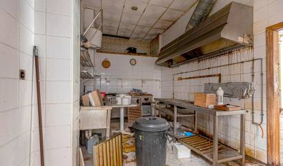 Revente - Commercial - Torrevieja - Playa del cura