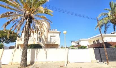 Revente - Villa - Cabo Roig