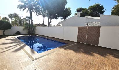 Revente - Villa - Cabo Roig