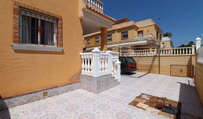 Revente - Villa - Ciudad Quesada