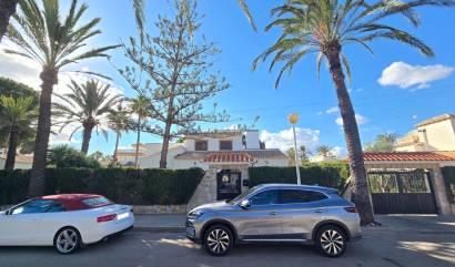 Revente - Villa - Orihuela Costa - Cabo Roig