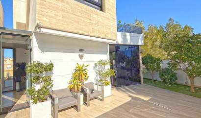 Revente - Villa - Orihuela Costa - Villamartín