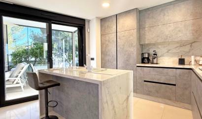 Revente - Villa - Orihuela Costa - Villamartín