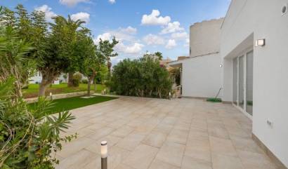 Revente - Villa - Orihuela Costa