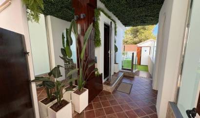 Revente - Villa - Orihuela Costa