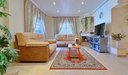Revente - Villa - Orihuela - Orihuela Costa