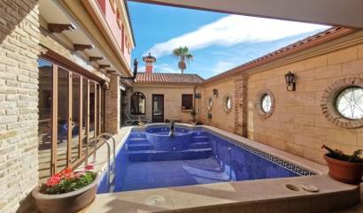 Revente - Villa - Orihuela