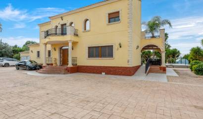 Revente - Villa - Orihuela