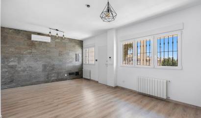 Revente - Villa - Torrevieja - Aguas Nuevas