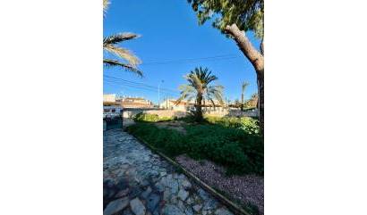 Revente - Villa - Torrevieja - Aguas Nuevas