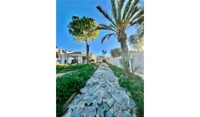 Revente - Villa - Torrevieja - Aguas Nuevas