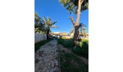 Revente - Villa - Torrevieja - Aguas Nuevas