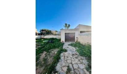 Revente - Villa - Torrevieja - Aguas Nuevas