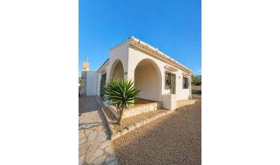 Revente - Villa - Torrevieja - Aguas Nuevas