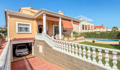 Revente - Villa - Torrevieja - La Mata