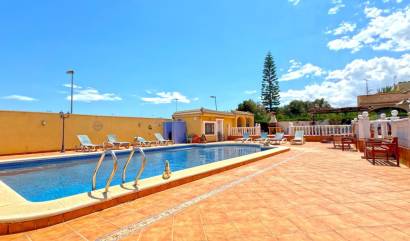 Revente - Villa - Torrevieja - Los Balcones