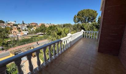 Revente - Villa - Torrevieja - Los balcones