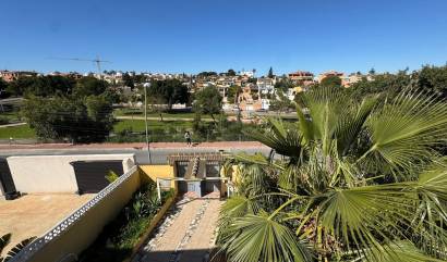 Revente - Villa - Torrevieja - Los balcones