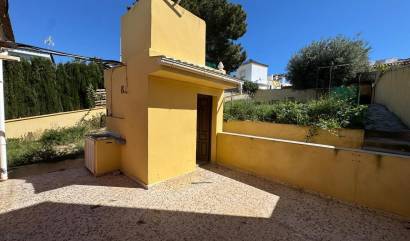 Revente - Villa - Torrevieja - Los balcones