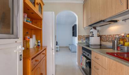 Revente - Villa - Torrevieja - Urbanización San Luis