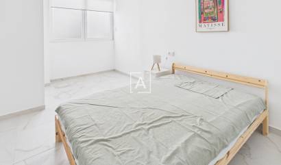 Sale - 1. Apartment / flat - Torrevieja Centro