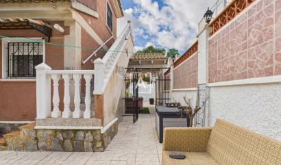 Sale - 2. Town house - Pinar de Campoverde