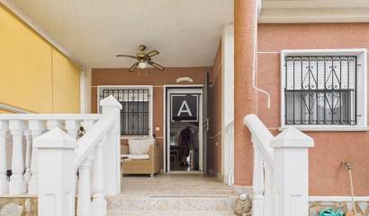 Sale - 2. Town house - Pinar de Campoverde