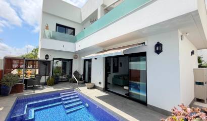 Sale - 4. House - Detached Villa - Los Montesinos - La Herrada