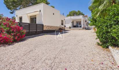 Sale - 4. House - Detached Villa - Pinar de Campoverde
