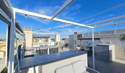 Sale - Apartment / Flat * - Orihuela Costa - Villamartín *