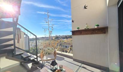 Sale - Apartment / Flat * - Orihuela Costa - Villamartín *