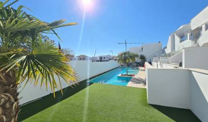 Sale - Apartment / Flat * - Pilar de la Horadada *