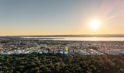 Sale - Apartment flat - Torrevieja - La Siesta