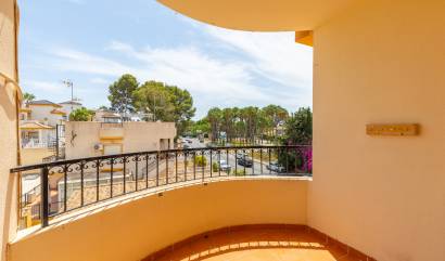 Sale - Apartment - Orihuela - Villamartín