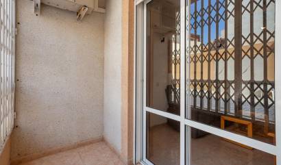 Sale - Apartment - Torrevieja - Centro