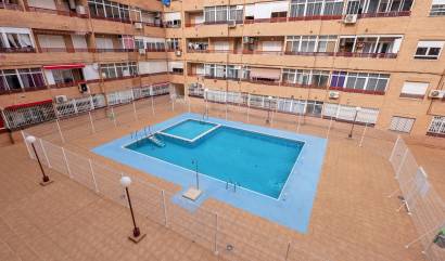 Sale - Apartment - Torrevieja - Centro