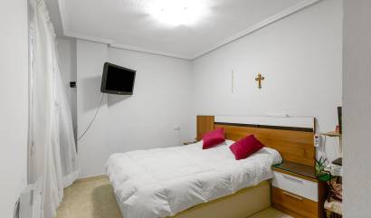 Sale - Apartment - Torrevieja - Centro