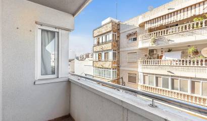Sale - Apartment - Torrevieja - Centro