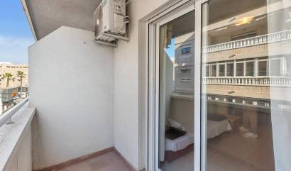 Sale - Apartment - Torrevieja - Centro