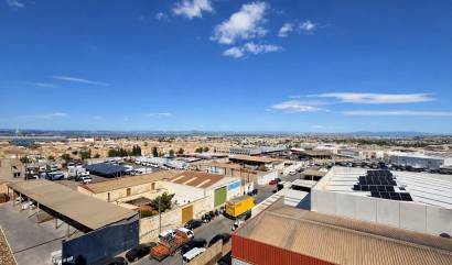 Sale - Apartment - Torrevieja - Centro