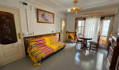 Sale - Apartment - Torrevieja - Centro