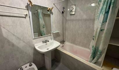 Sale - Apartment - Torrevieja - Centro
